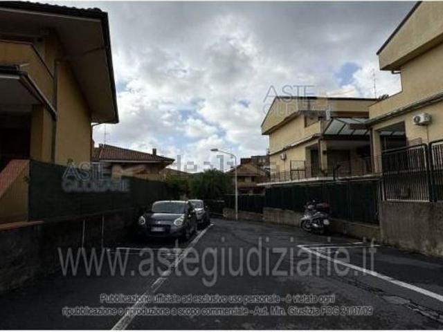 Appartamento in vendita di 201 m² in Via della Regione, 188