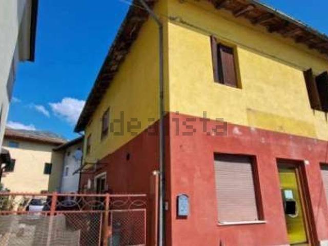Appartamento in vendita di 201 m² in Via delle Cave, 1