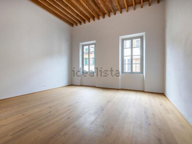 Appartamento in vendita di 201 m² in Via di San Niccolò