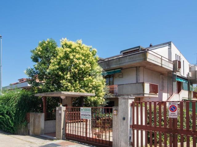 Appartamento in vendita di 201 m² in Via Napoli, 46