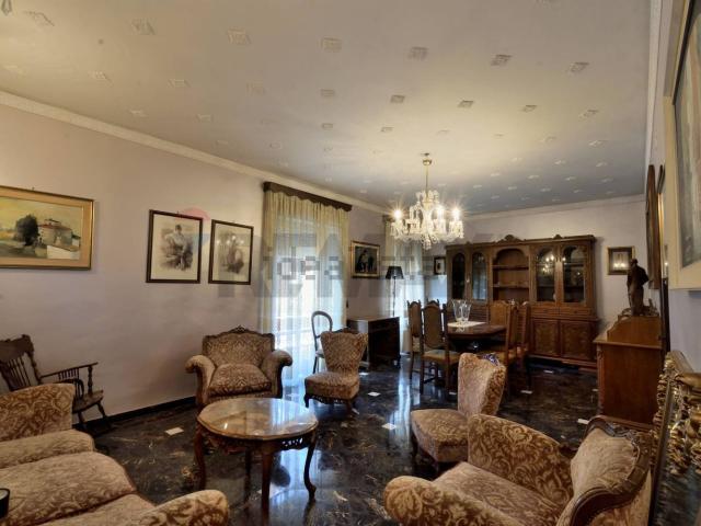 Appartamento in vendita di 201 m² in Viale Zecchino