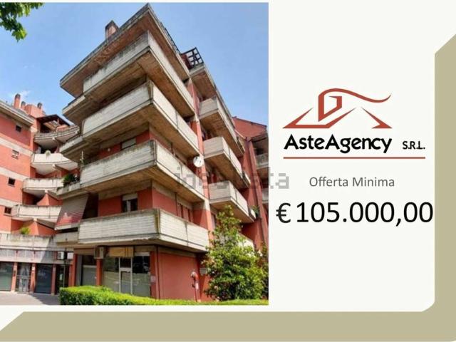 Appartamento in vendita di 201 m² in Viale Giovanni Bovio, 50