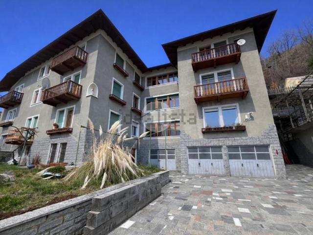 Appartamento in vendita di 201 m² in Frazione la Crête, 195