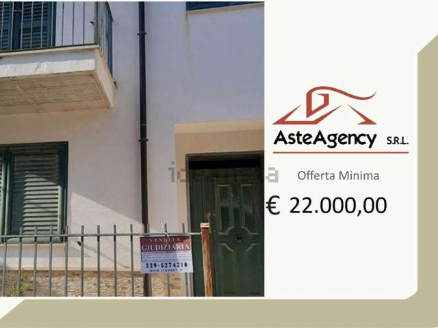 Appartamento in vendita di 202 m² in Via Cairoli