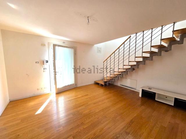 Appartamento in vendita di 202 m² in Via Calnova