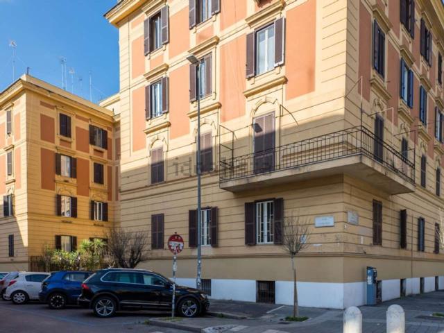 Appartamento in vendita di 202 m² in Via Cunfida