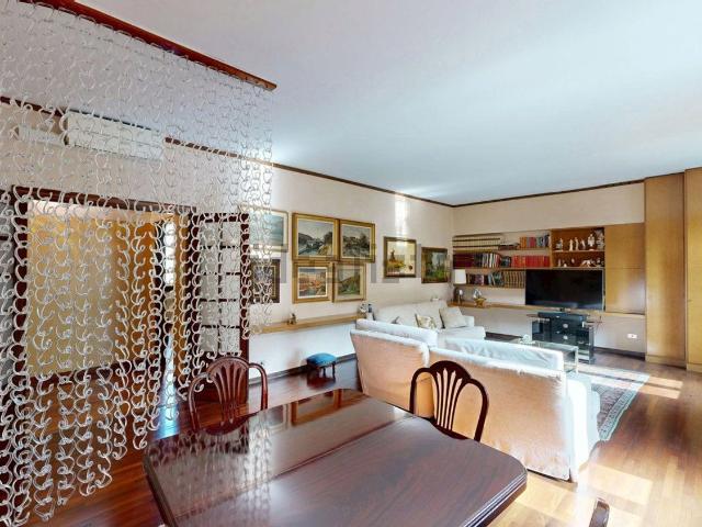 Appartamento in vendita di 202 m² in Via Benedetto Marcello, 1
