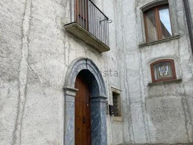 Appartamento in vendita di 202 m² in Via Domenico Mauro