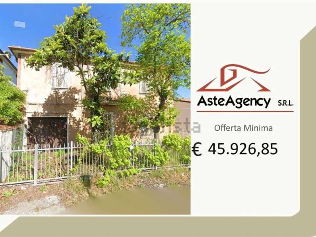 Appartamento in vendita di 202 m² in Via Fratelli Rosselli, 53