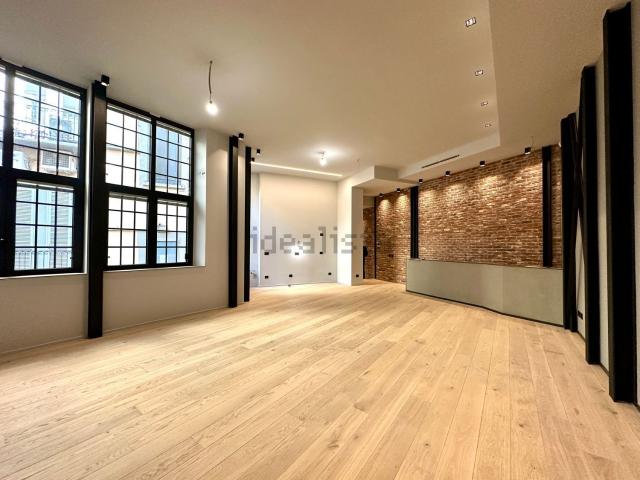 Appartamento in vendita di 202 m² in Via Lodovico Ariosto, 19