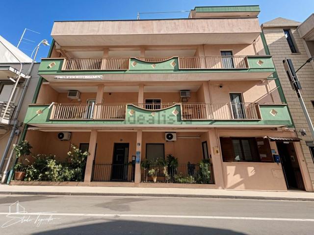 Appartamento in vendita di 202 m² in Via Marco Basile, 53