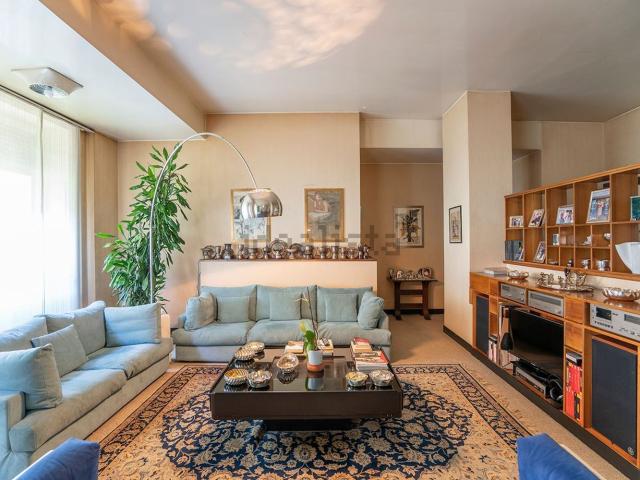 Appartamento in vendita di 202 m² in Via San Vittore, 36