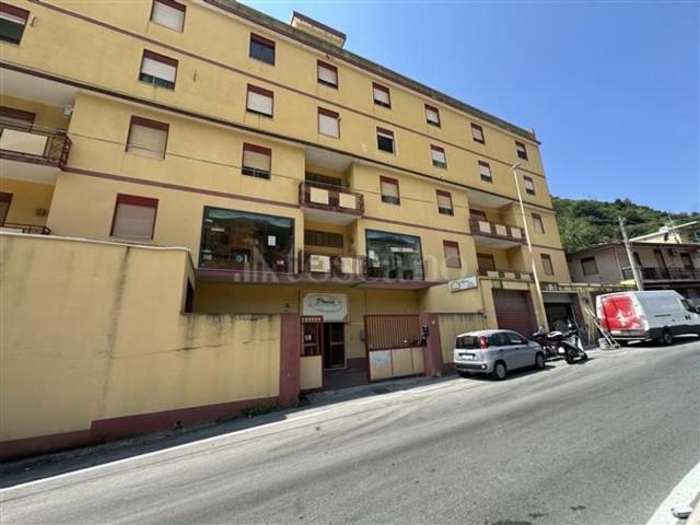 Appartamento in vendita di 203 m² in Via Comunale