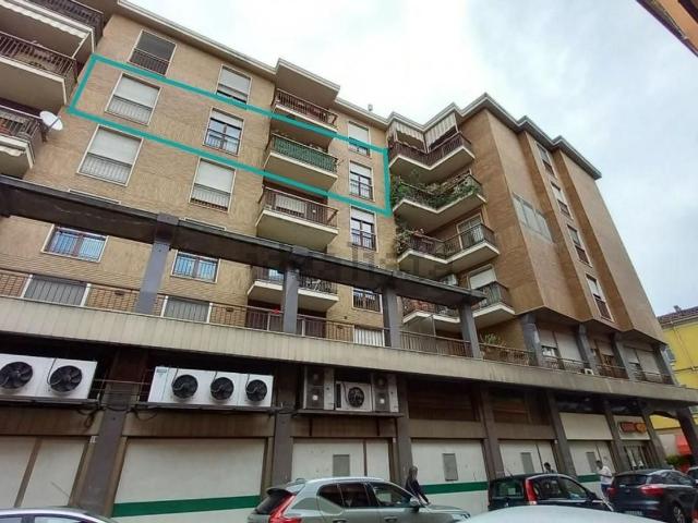 Appartamento in vendita di 203 m² in Via Camillo Cavour