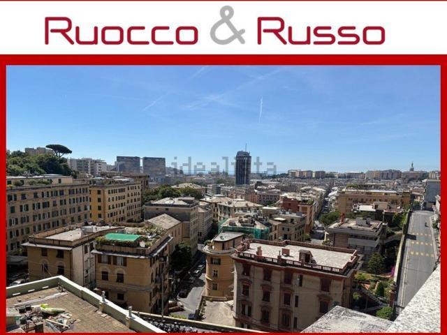 Appartamento in vendita di 188 m² in Via Giovanni Battista Lanata