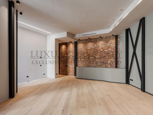 Appartamento in vendita di 203 m² in Via Lodovico Ariosto