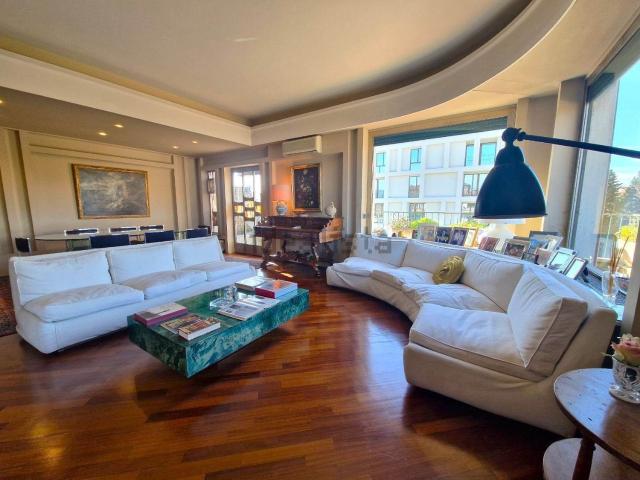Appartamento in vendita di 203 m² in Via Magenta, 1