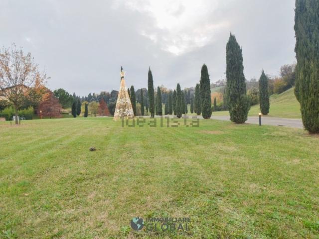 Appartamento in vendita di 203 m² in Via Statutaria, 120