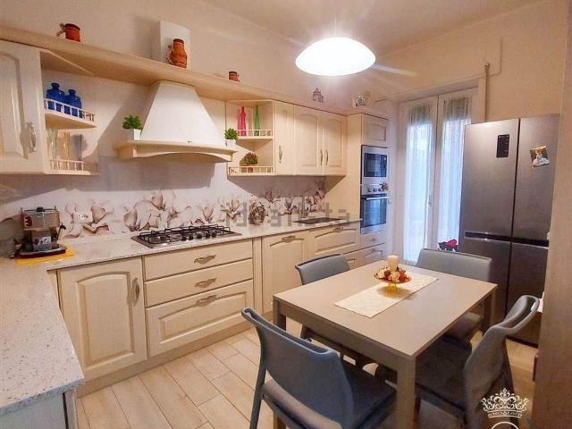 Appartamento in vendita di 203 m² in Via Trento