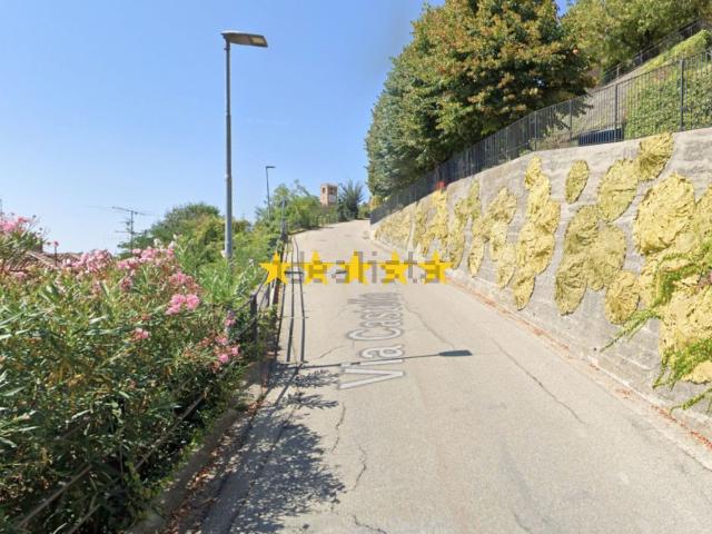 Appartamento in vendita di 2047 m² in Via Castello