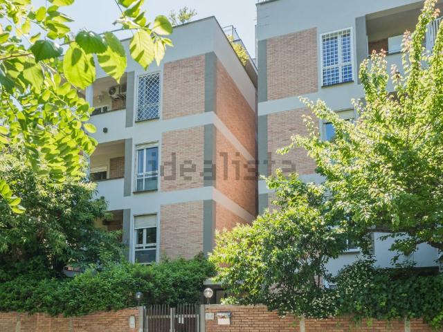 Appartamento in vendita di 204 m² in Via Monterosi