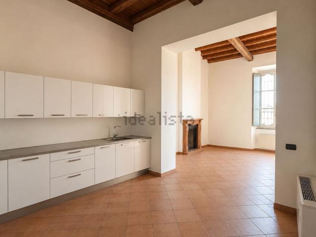 Appartamento in vendita di 204 m² in Via Mazzini