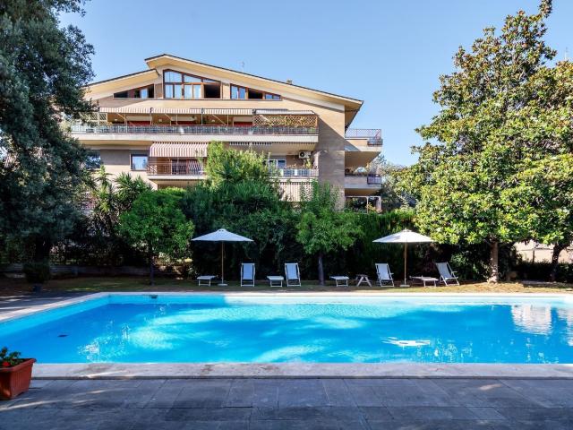 Appartamento in vendita di 204 m² in Via Massimi