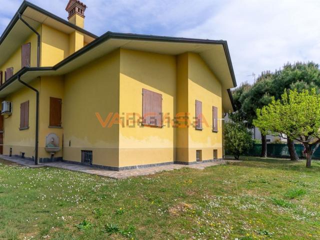 Appartamento in vendita di 204 m² in Via Rossini