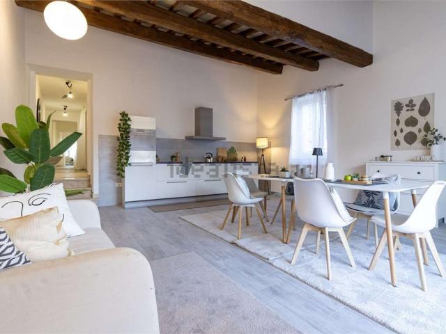 Appartamento in vendita di 204 m² in Corso Giuseppe Garibaldi, 33