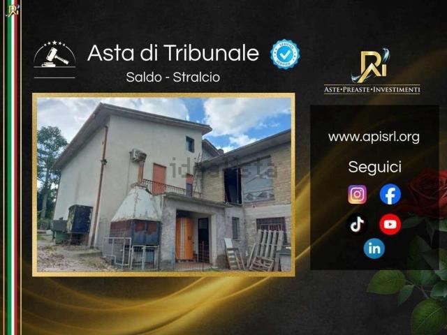 Appartamento in vendita di 205 m² in Via Colle Comune, 2