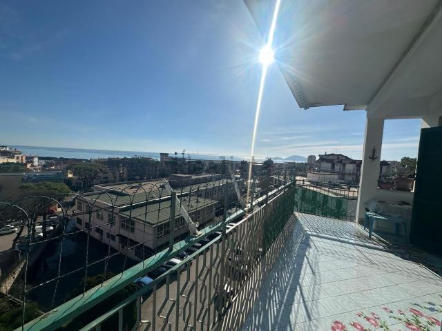 Appartamento in vendita di 205 m² in Via Acquedotto Romano