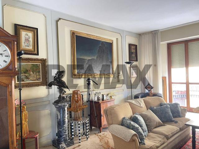 Appartamento in vendita di 205 m² in Viale della Pace, 61