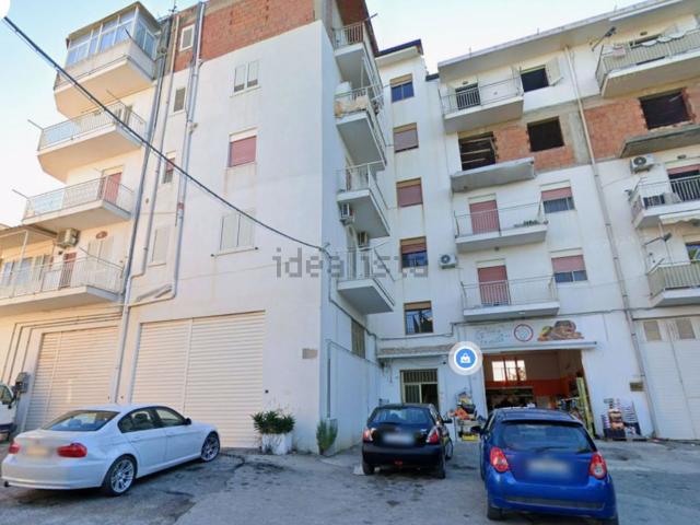 Appartamento in vendita di 205 m² in Via delle Favole