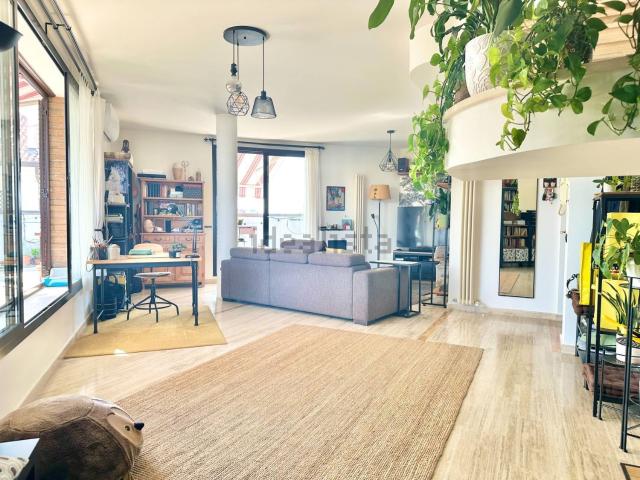 Appartamento in vendita di 205 m² in Via Macca, 36