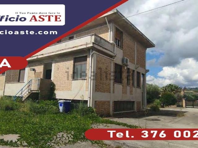 Appartamento in vendita di 205 m² in Via Roma, 391