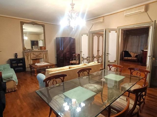 Appartamento in vendita di 205 m² in Via Ravenna, 34