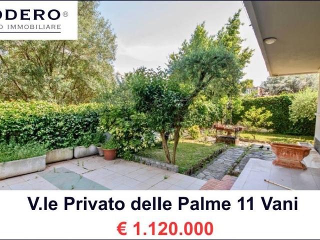 Appartamento in vendita di 205 m² in Viale delle Palme