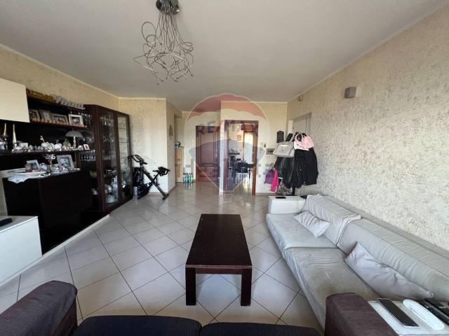 Appartamento in vendita di 206 m² in Via Aldo Moro
