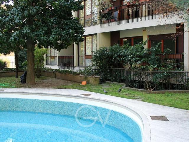 Appartamento in vendita di 206 m² in Via degli Alerami