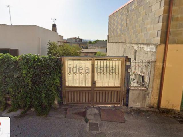 Appartamento in vendita di 206 m² in Via dell&apos Eriche