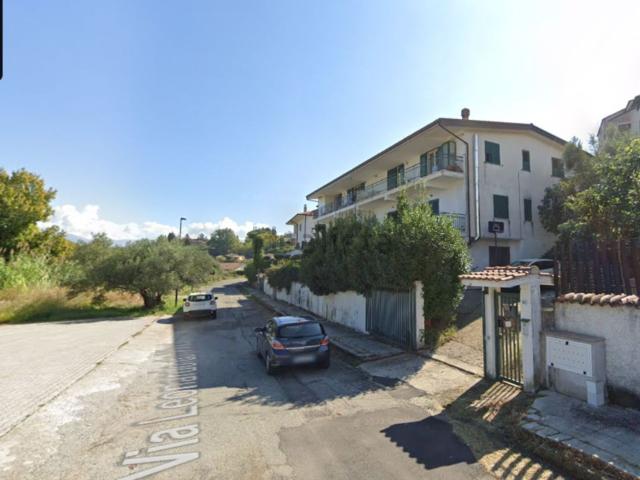 Appartamento in vendita di 206 m² in Via Leonardo da Vinci