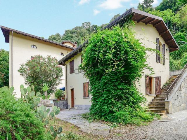 Appartamento in vendita di 206 m² in Via Montegrappa, 7