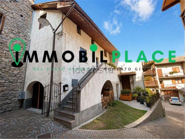 Appartamento in vendita di 206 m² in Via R. Tabarelli, 3