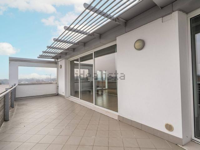 Appartamento in vendita di 206 m² in Via Veronese