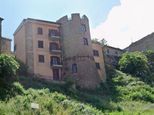 Appartamento in vendita di 206 m² in Piazza Cesare Leonelli