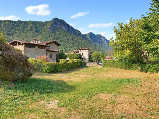 Appartamento in vendita di 207 m² in Via Castello