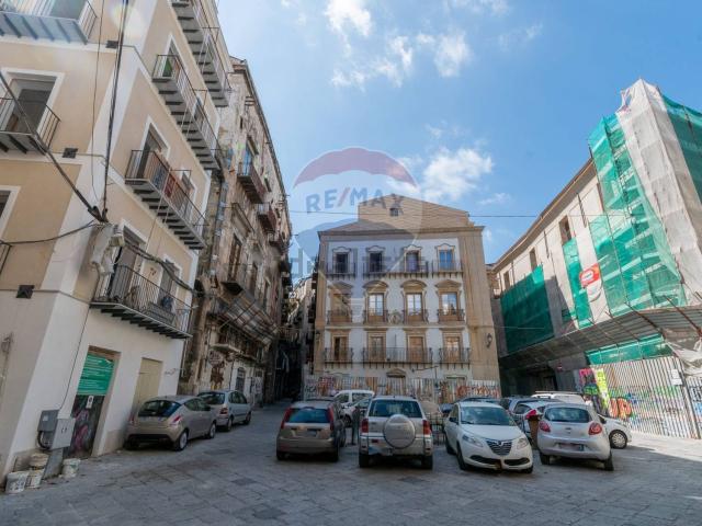 Appartamento in vendita di 207 m² in Via Garraffello, 25