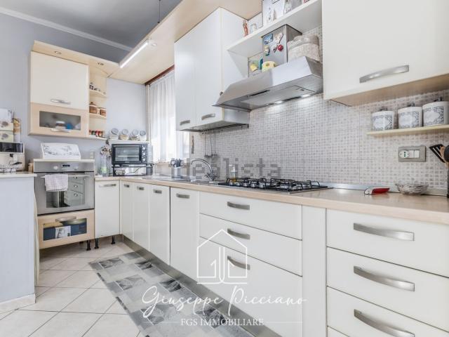 Appartamento in vendita di 207 m² in Via Giuseppe Oblach