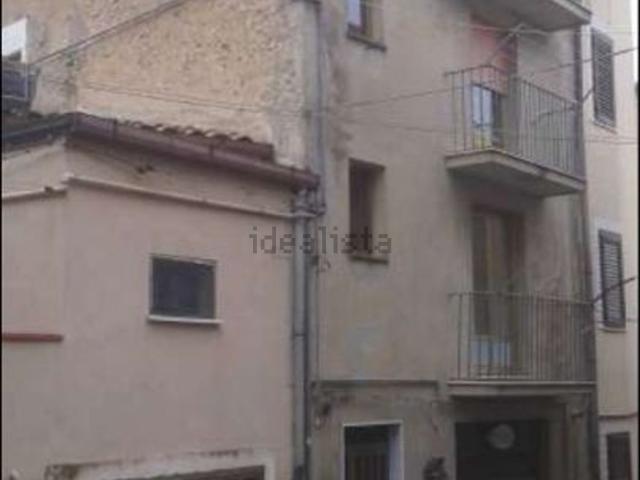 Appartamento in vendita di 207 m² in Via Grottone