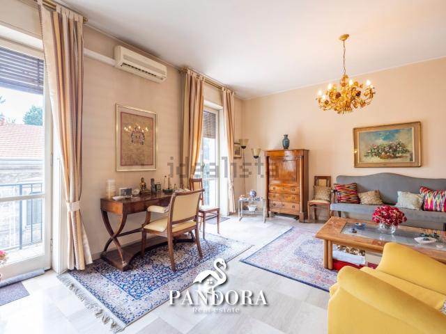 Appartamento in vendita di 207 m² in Via Luigi Borghi, 7